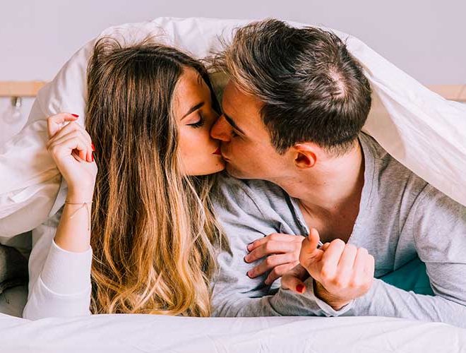 How to Be a Good Girlfriend