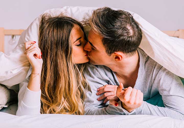 How to Be a Good Girlfriend